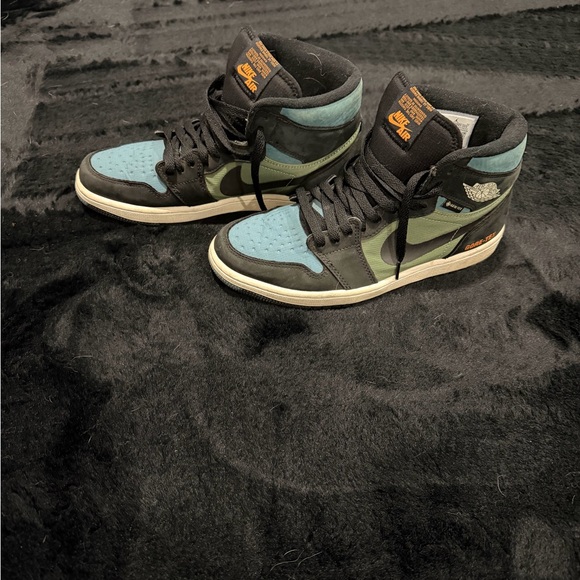 Air Jordan 1 High Element GORE-TEX Black Olive - Picture 5 of 8